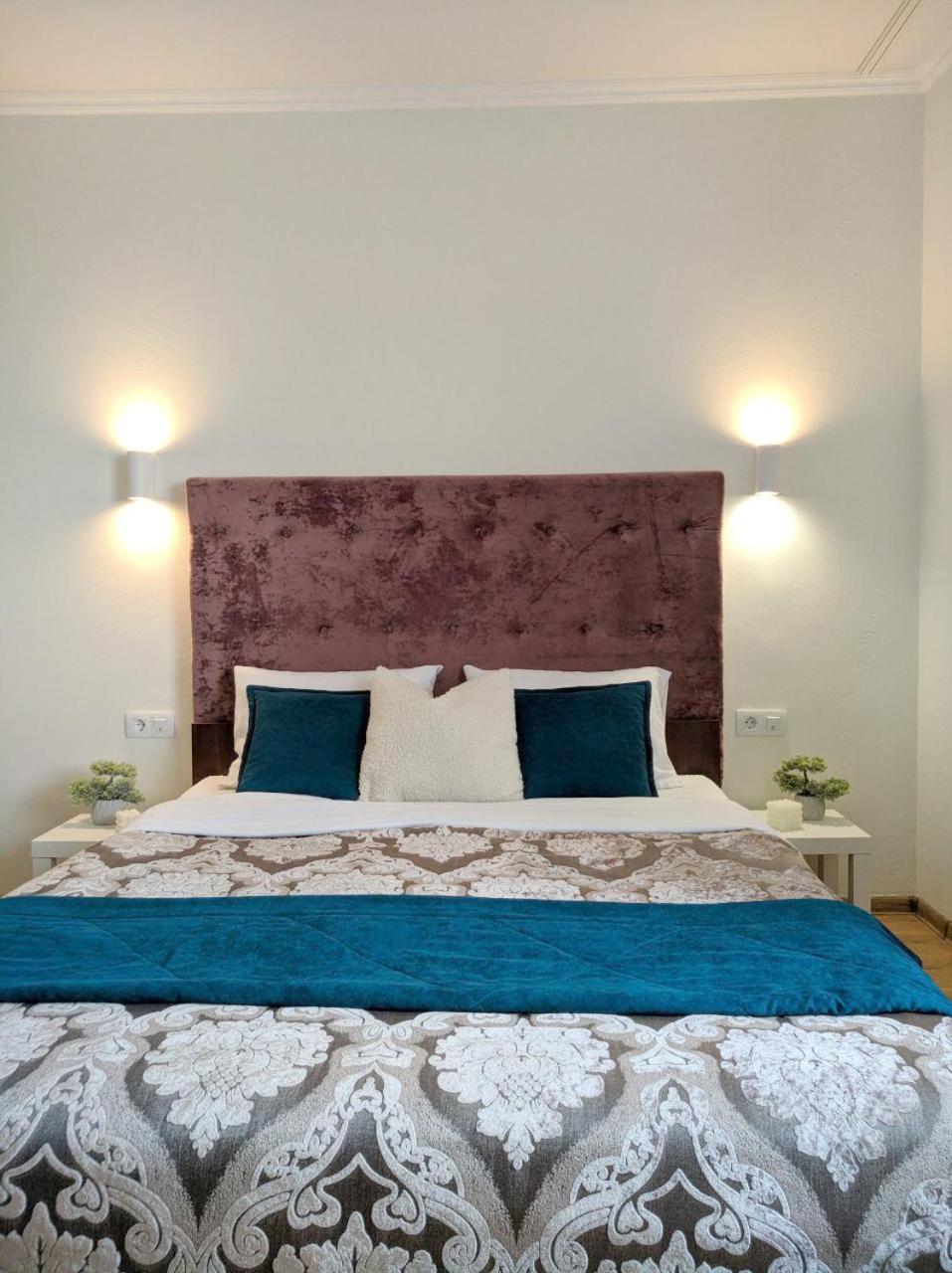 Best One Room Apartments Muncaci Exterior foto