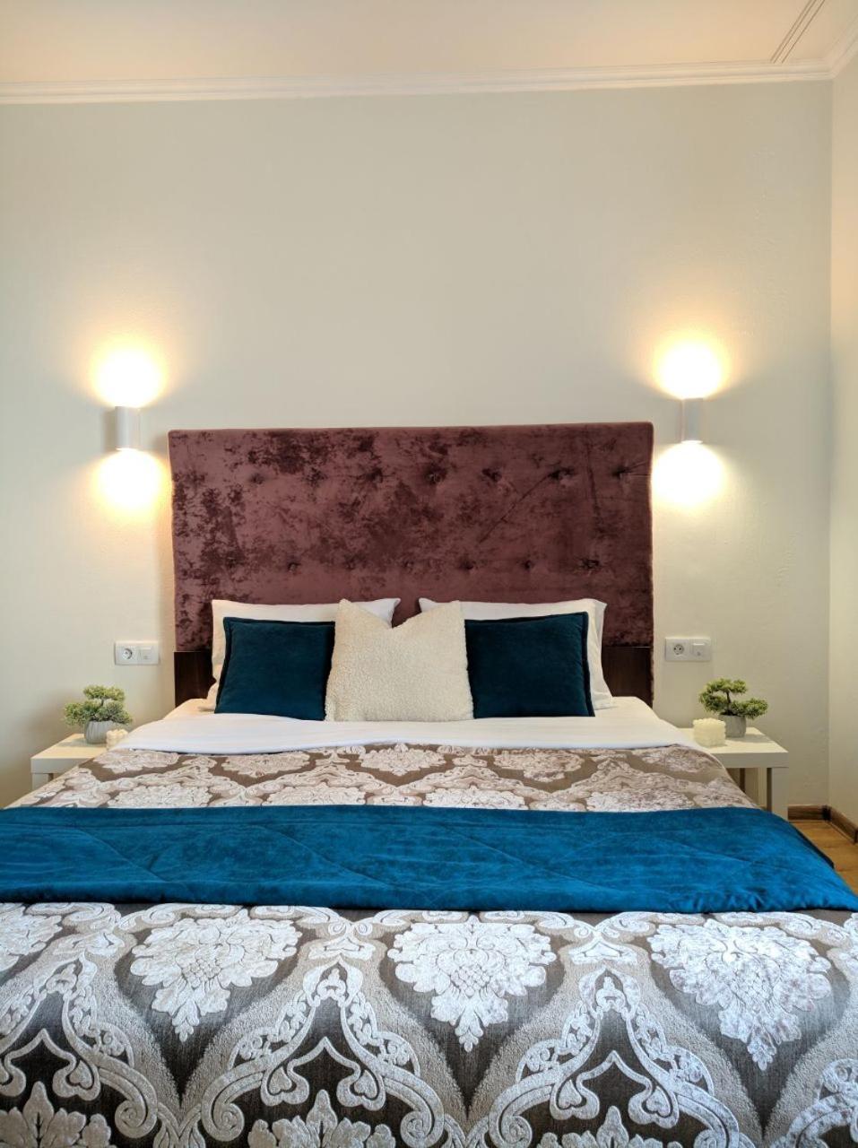Best One Room Apartments Muncaci Exterior foto