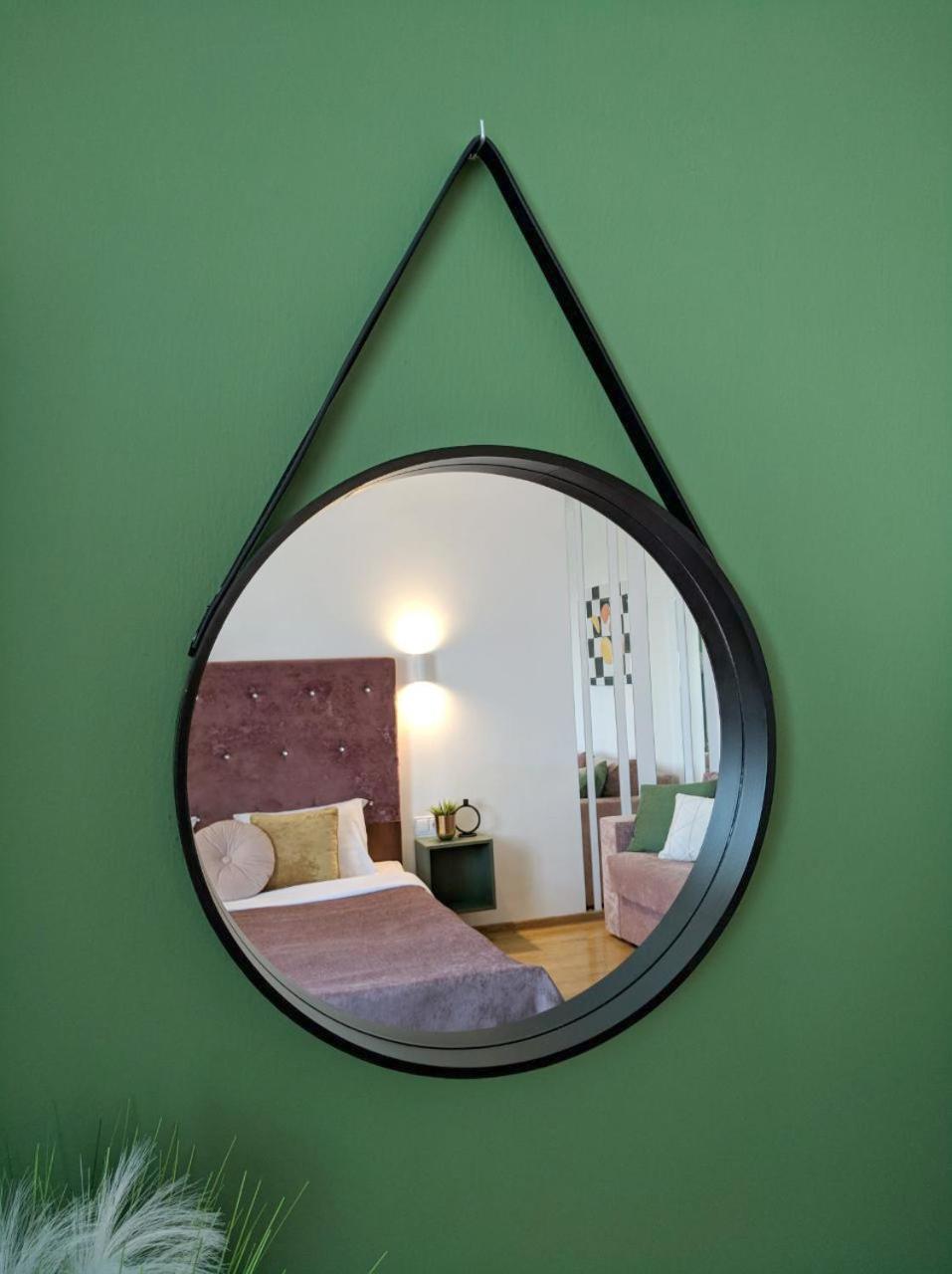 Best One Room Apartments Muncaci Exterior foto