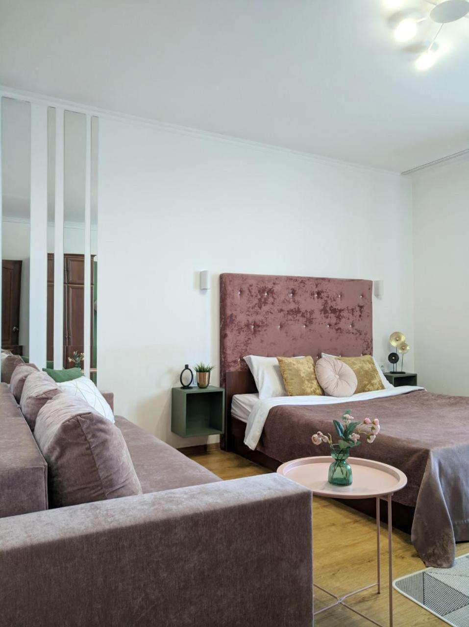Best One Room Apartments Muncaci Exterior foto